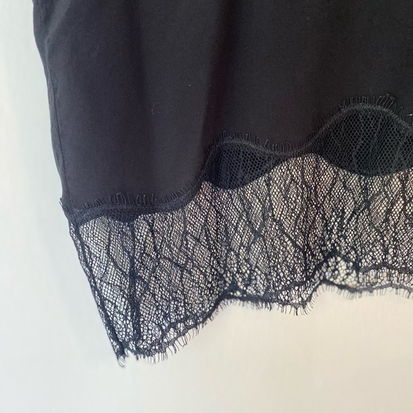 Aritizia Lace Trim Top - Picture 3 of 3